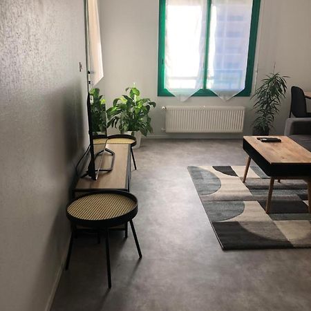 Superbe Appartement En Plein Centre Ville. Ла Рош-сюр-Йон Екстериор снимка