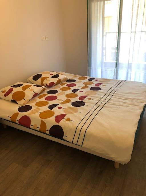 Superbe Appartement En Plein Centre Ville. Ла Рош-сюр-Йон Екстериор снимка