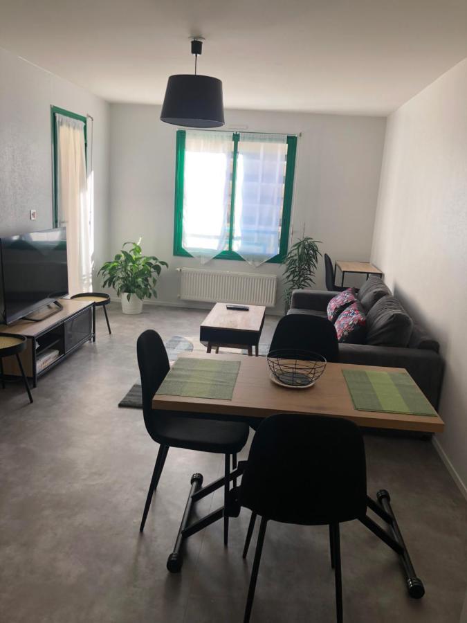 Superbe Appartement En Plein Centre Ville. Ла Рош-сюр-Йон Екстериор снимка
